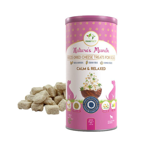 Pawfect -Snacks FRESH FREEZE DRIED - CALM & RELAXED - Cheese, banana, Pumpkin Seeds, Chamomile CBD Oil (calmante natural e reduz dores articulares)
