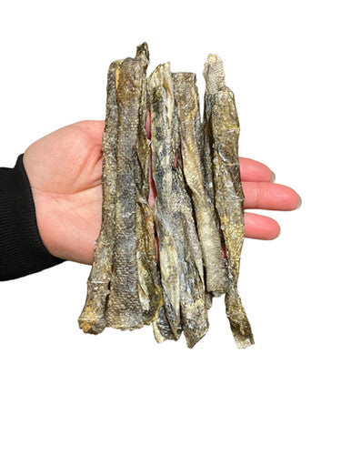 Cod Skin (Pele Bacalhau)🐠(sem sal) (A pele áspera e rugosa ajuda na lavagem dentes e gengivas. Rico em Óleo bacalhau)